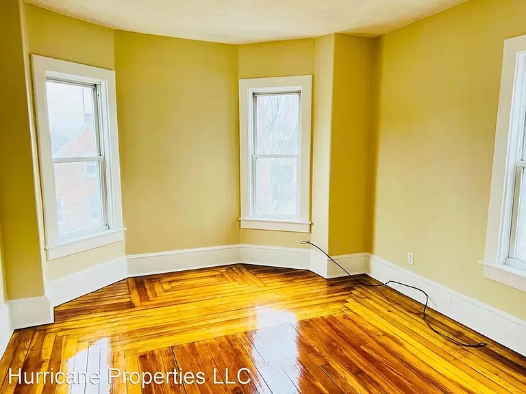 16 Olivine St — Photo 7