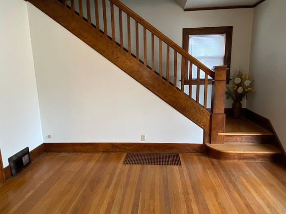 3rd image of 710 S 55th St