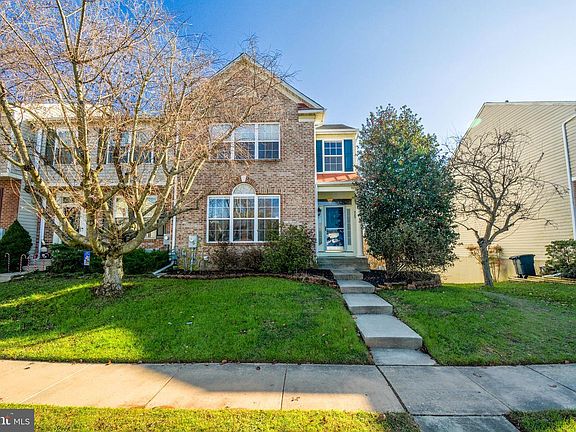 2nd image of 429 Deerhill Cir