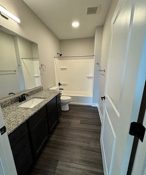 451 Lebanon — Photo 33