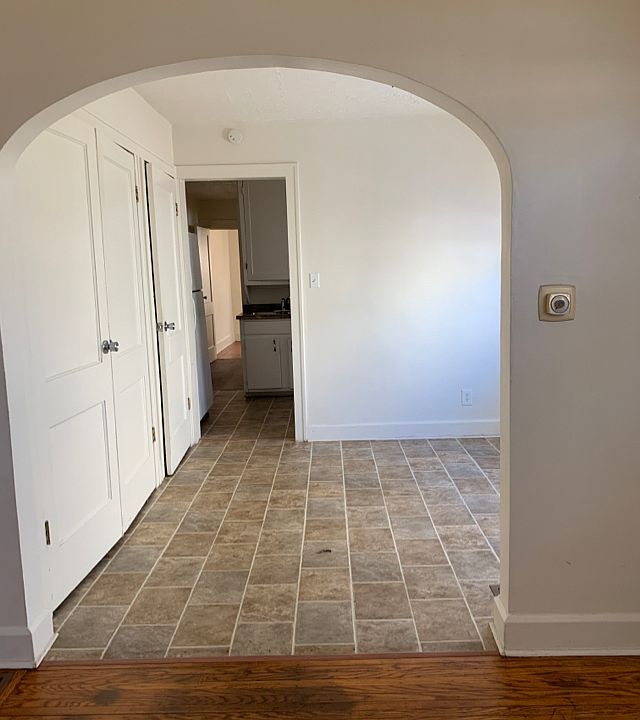 1st image of 928 N Kealing Ave