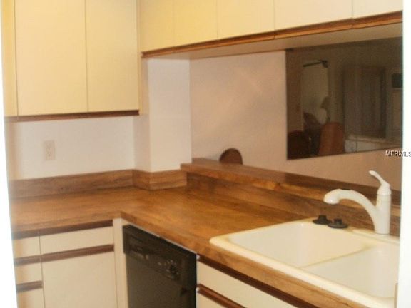 3rd image of 1747 Golfview Dr #0