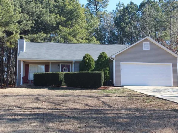 285 Foxdale Ct, Winder, GA 30680