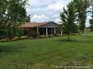 302 W Dr NW, Hanceville, AL 35077
