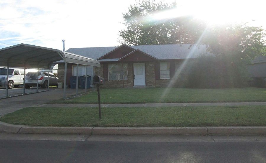 1st image of 9 S 185th Ave E