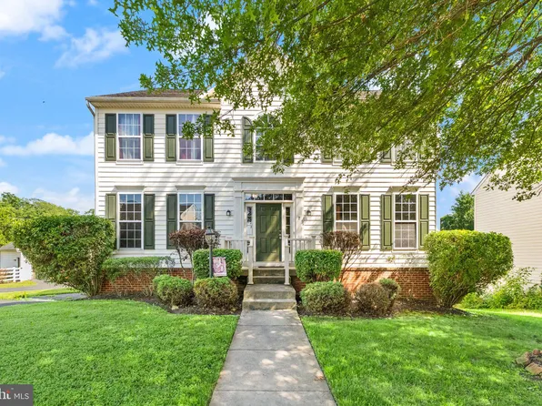 7 Cooper Run St, Lovettsville, VA 20180