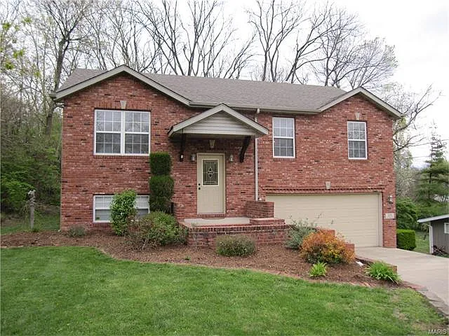 806 Dooner Dr photo 1