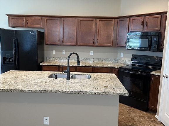 2nd image of 18136 W Ivy Ln