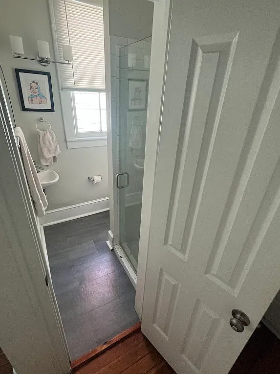 Studio, 216 sqft, $1,300 — Photo 4