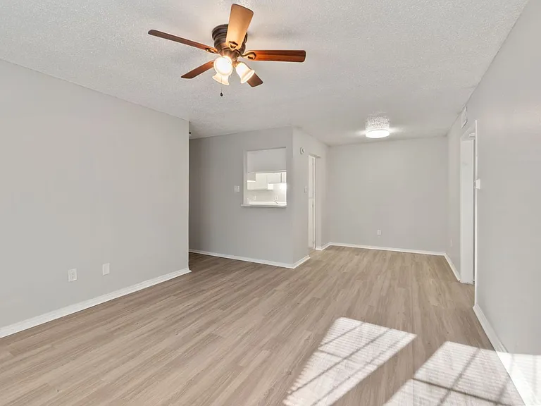 Magnolia Flats — Photo 40