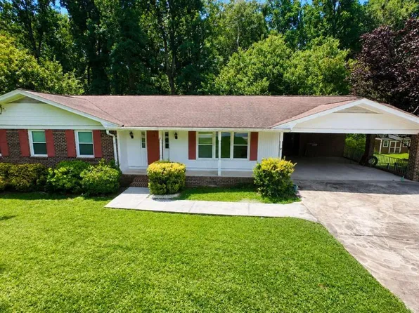 2148 Eastwood Dr SW, Snellville, GA 30078