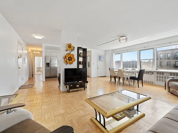 3131 Grand Concourse APT 5G, Bronx, NY 10468