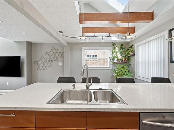 3rd image of 670 Libbejo Dr
