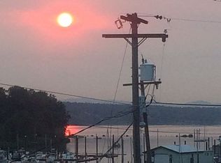 162 NE Bridgeton Rd, Portland, OR 97211