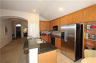 4th image of 9304 Bayard St