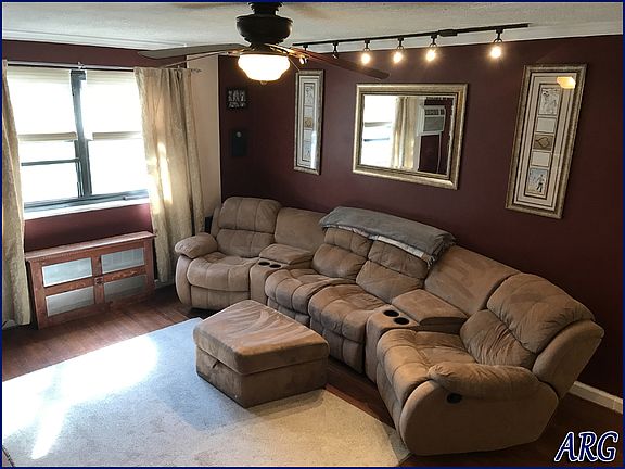 3rd image of 8919 151st Ave #1