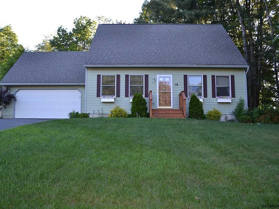 1st image of 13 Hidden Hills Dr