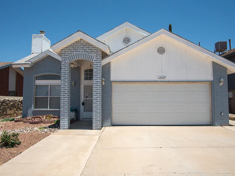 12107 Valley Quail Dr — Photo 1