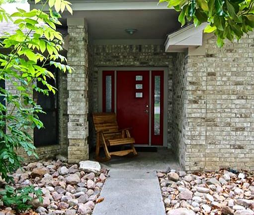 2nd image of 4318 Woodstone Cir