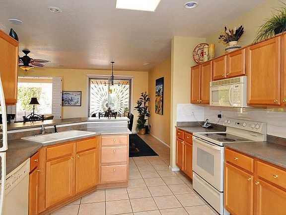 4th image of 16430 W Desert Stone Ln