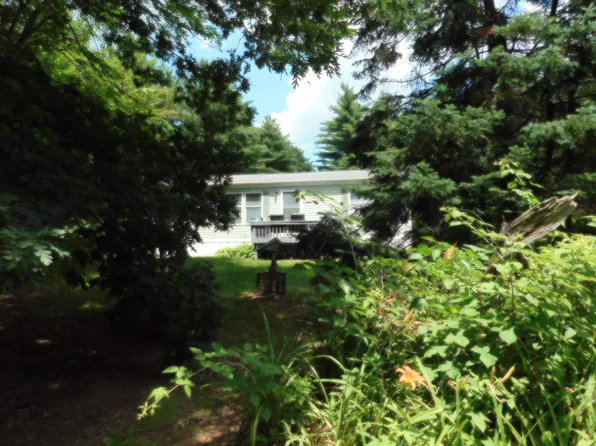 E2620 Porter Rd, Lone Rock, WI 53556