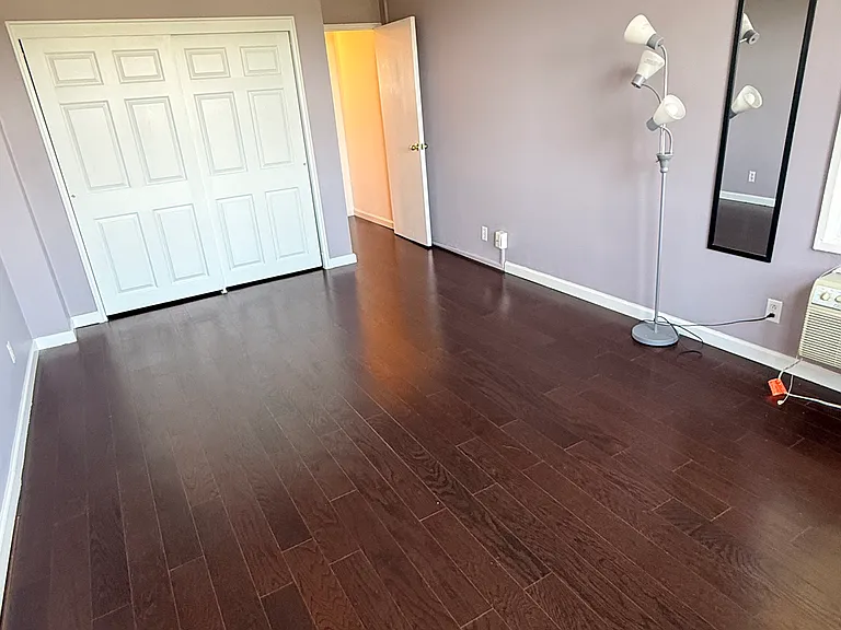 91 Strawberry Hill Ave #924 — Photo 12