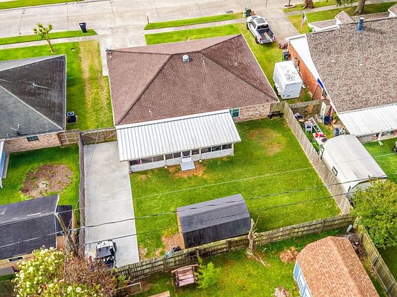 4th image of 413 Gaynell Dr