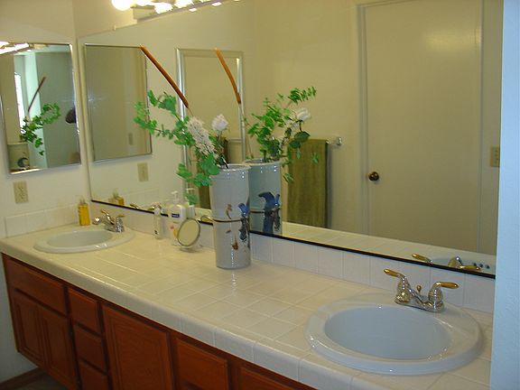 3rd image of 10955 Elderwood Rd