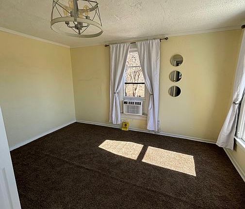 Additional Living Room