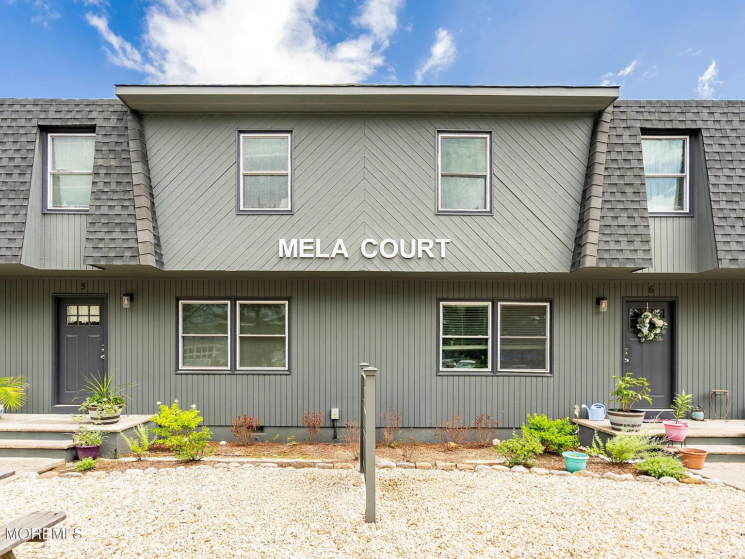 3 bed, $2,395 — Photo 2