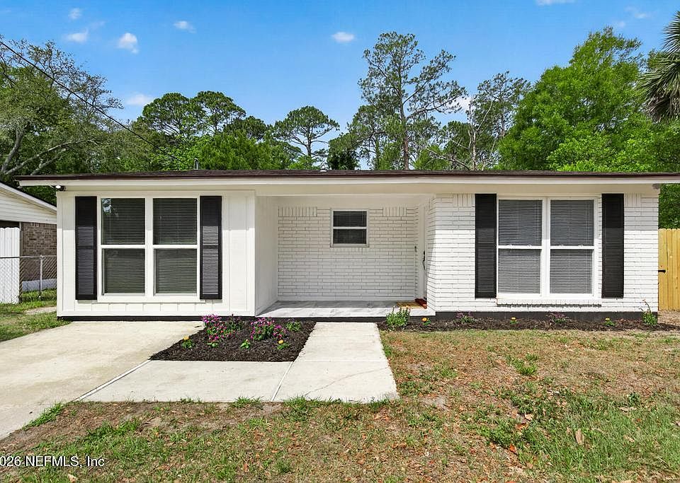 1st image of 4020 FOREST Boulevard