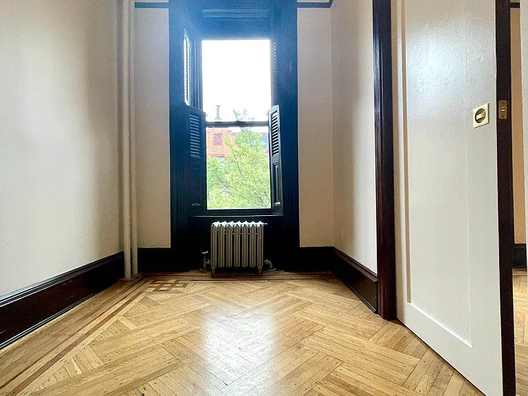 1183 Dean St #5 — Photo 8