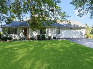 27 Tobin Ln, Bristol, RI 02809