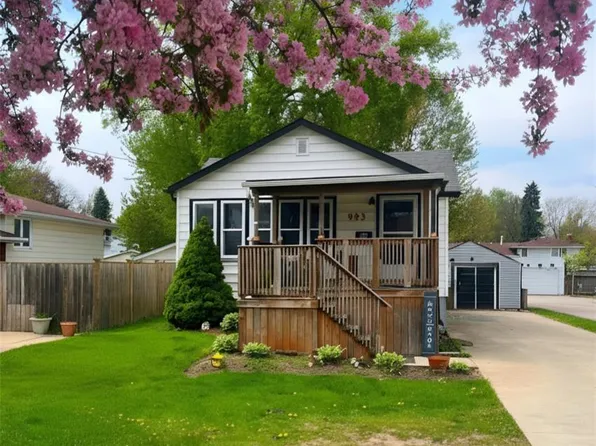 993 Murphy Rd, Sarnia, ON N7S 2Y3