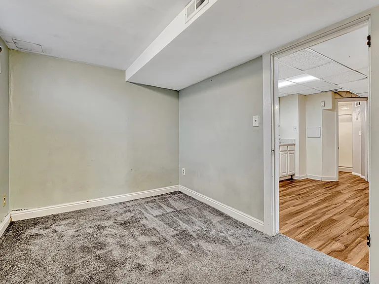 1445 S Lincoln St — Photo 17