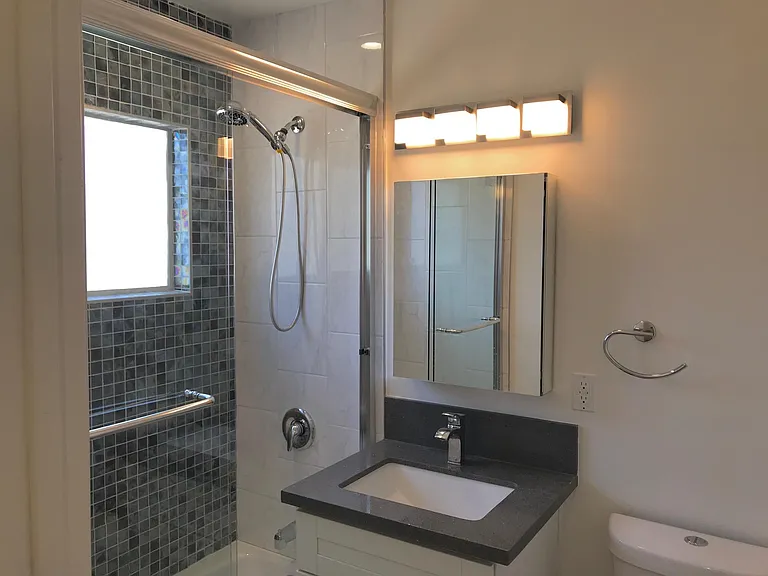 83 S Daisy Ave #2 — Photo 6