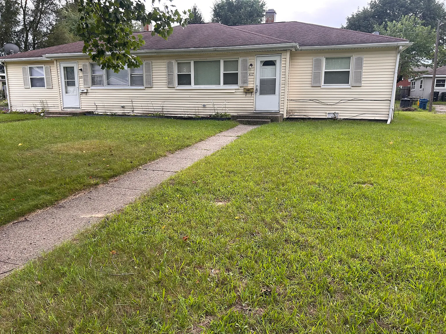 2 bed, 830 sqft, $1,100 — Photo 2