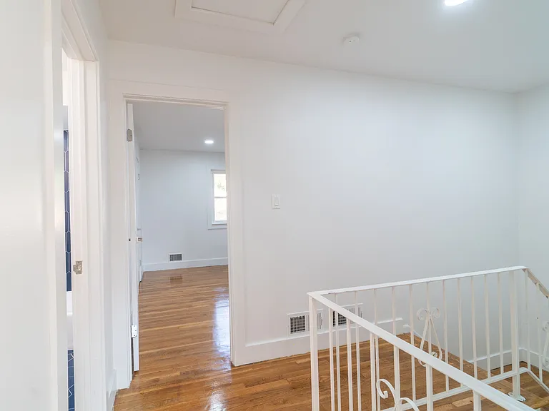 520 Adams Ln #2 — Photo 4
