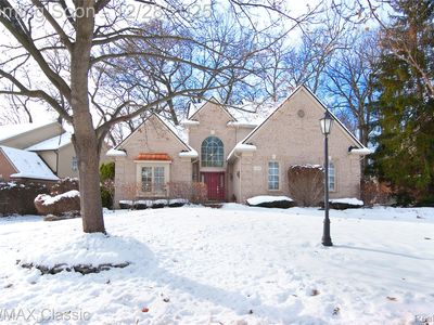 3628 Warwick Dr, Rochester Hills, MI, 48309