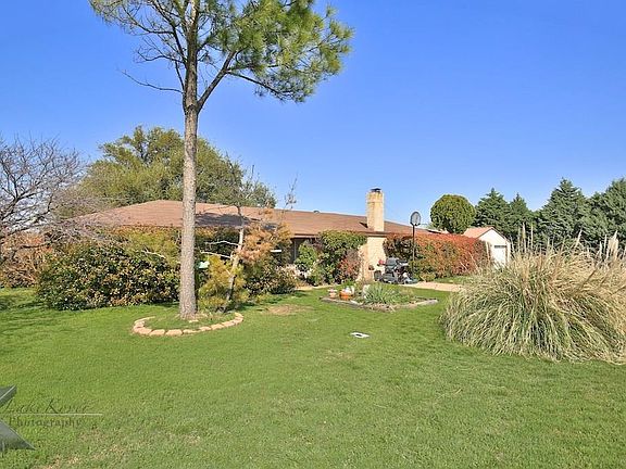 4th image of 1121 Larned Ln