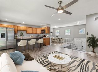 2205 Buttercup Dr, Florissant, MO 63033