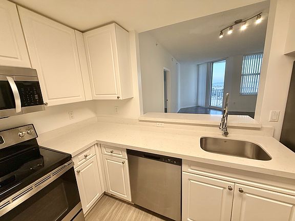 2nd image of 255 Evernia St APT 1320