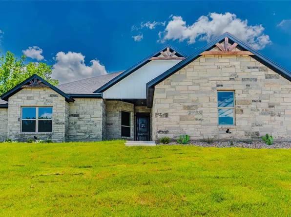 3924 Seminole Trl, Granbury, TX 76048