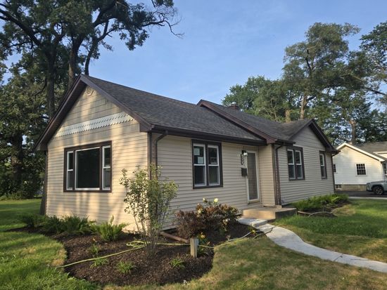 420 E 156th Pl, South Holland, IL 60473