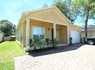 734 Kelly St, Destin, FL 32541