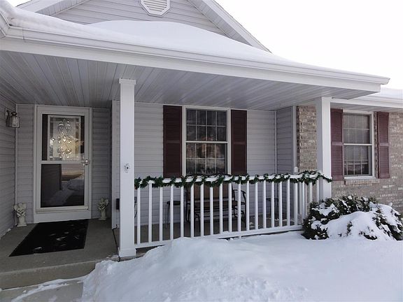2nd image of 3828 Briar Crest Dr