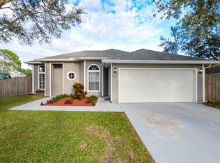 765 NW Bristol St, Port Saint Lucie, FL 34983