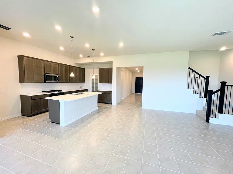 3201 Riverlawn Dr — Photo 9