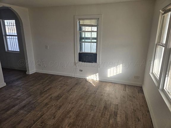 5th image of 108 S Georgia St