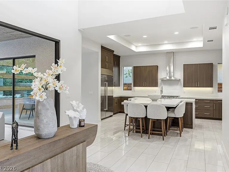 75 Pristine Glen St — Photo 11